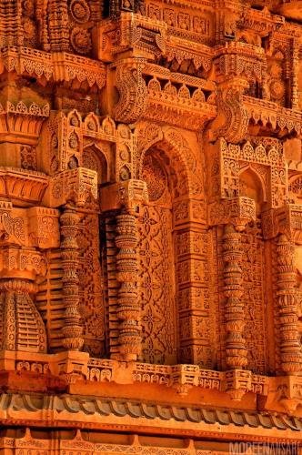 Makli Necropolis Photos by Mobeen Ansari