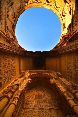 Makli Necropolis Photos by Mobeen Ansari